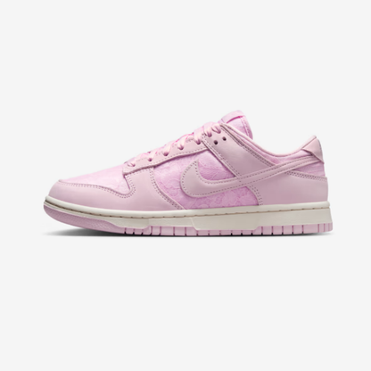 Dunk Low "Regal Pink"