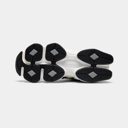 9060 "Black with Reflection"