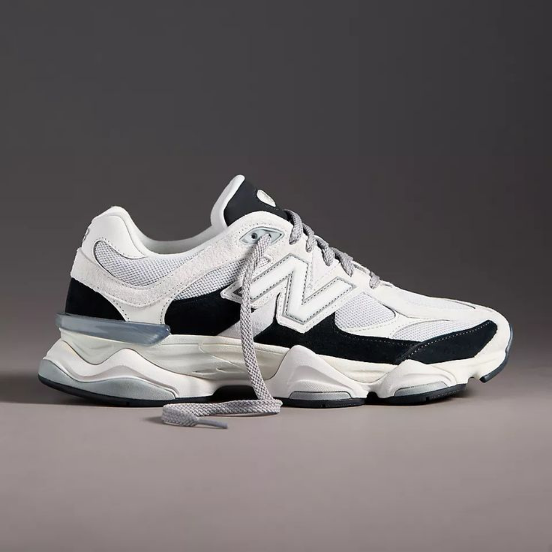 9060 "Black with Reflection"