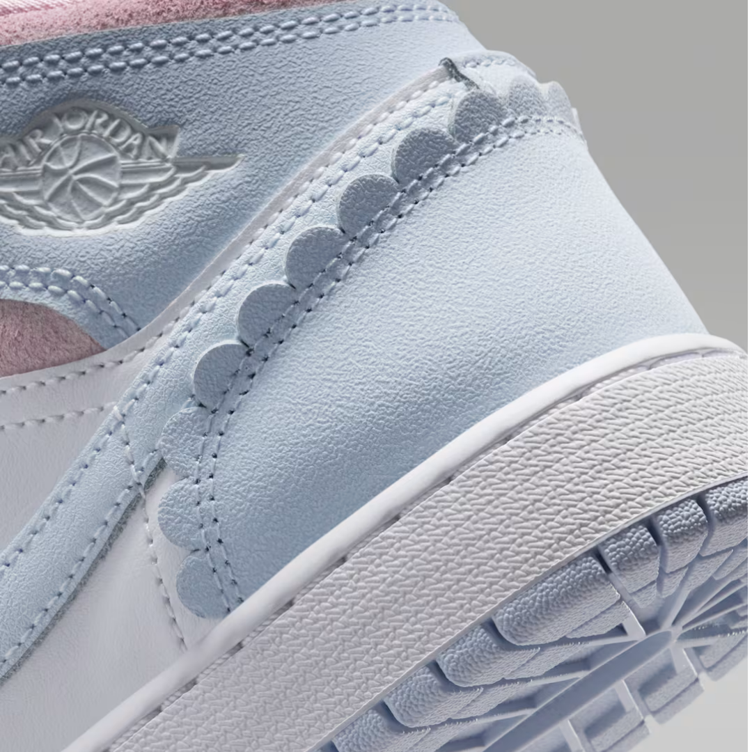 Air Jordan Mid SE "Valentines's Day"