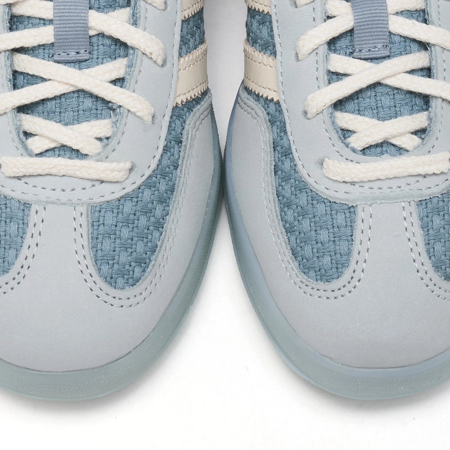 Gazelle Indoor Three-Stripe Blue